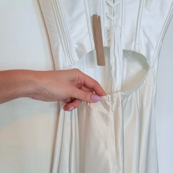 SKIMS Ivory Woven Shine Corset Dress Bachelorette NWT- Size Small - Picture 11 of 12